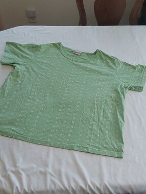 American Sweetheart.Light Green Floral Tee - Short Sleeve Casual Top